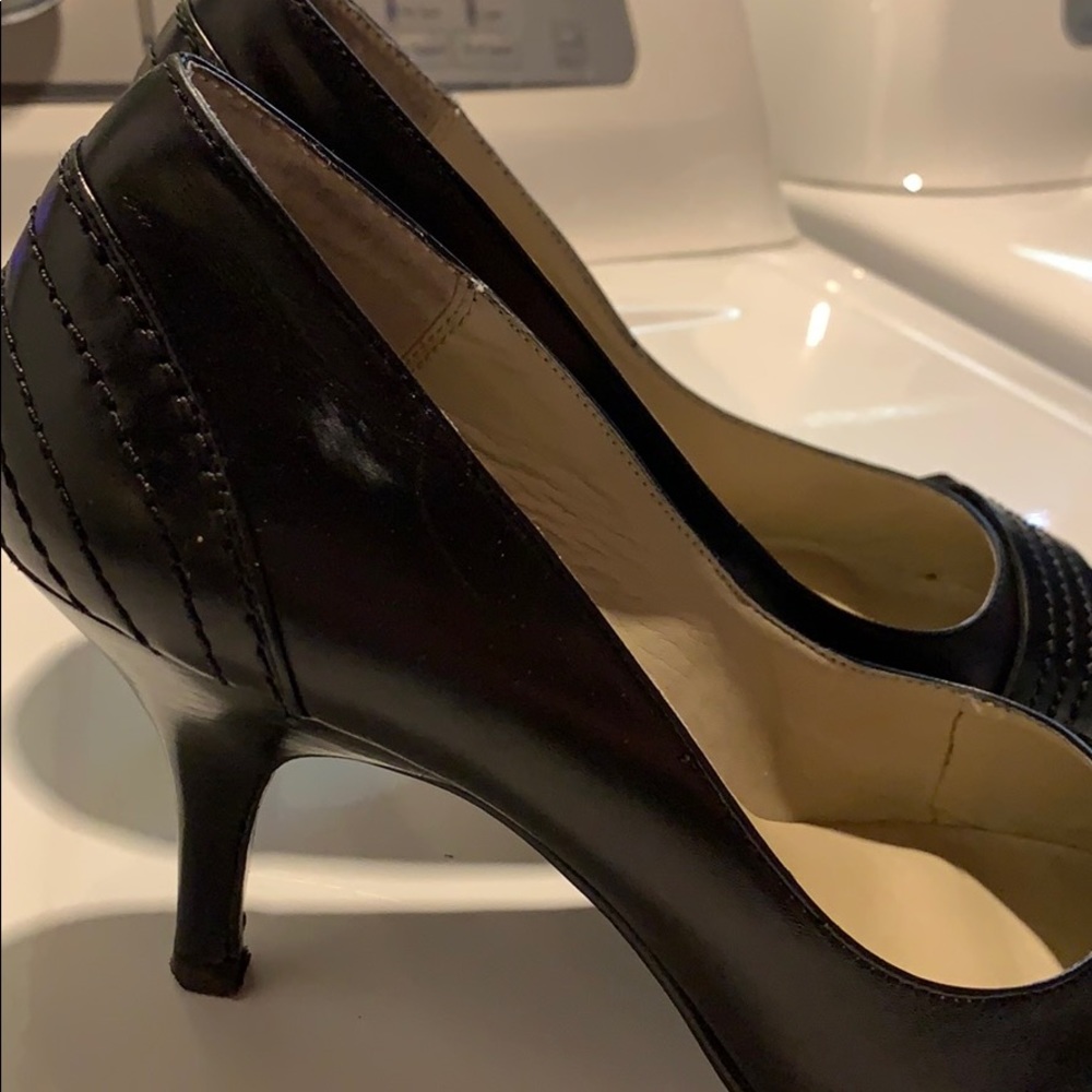 Pointed Toe Pumps - Picture 3 of 4